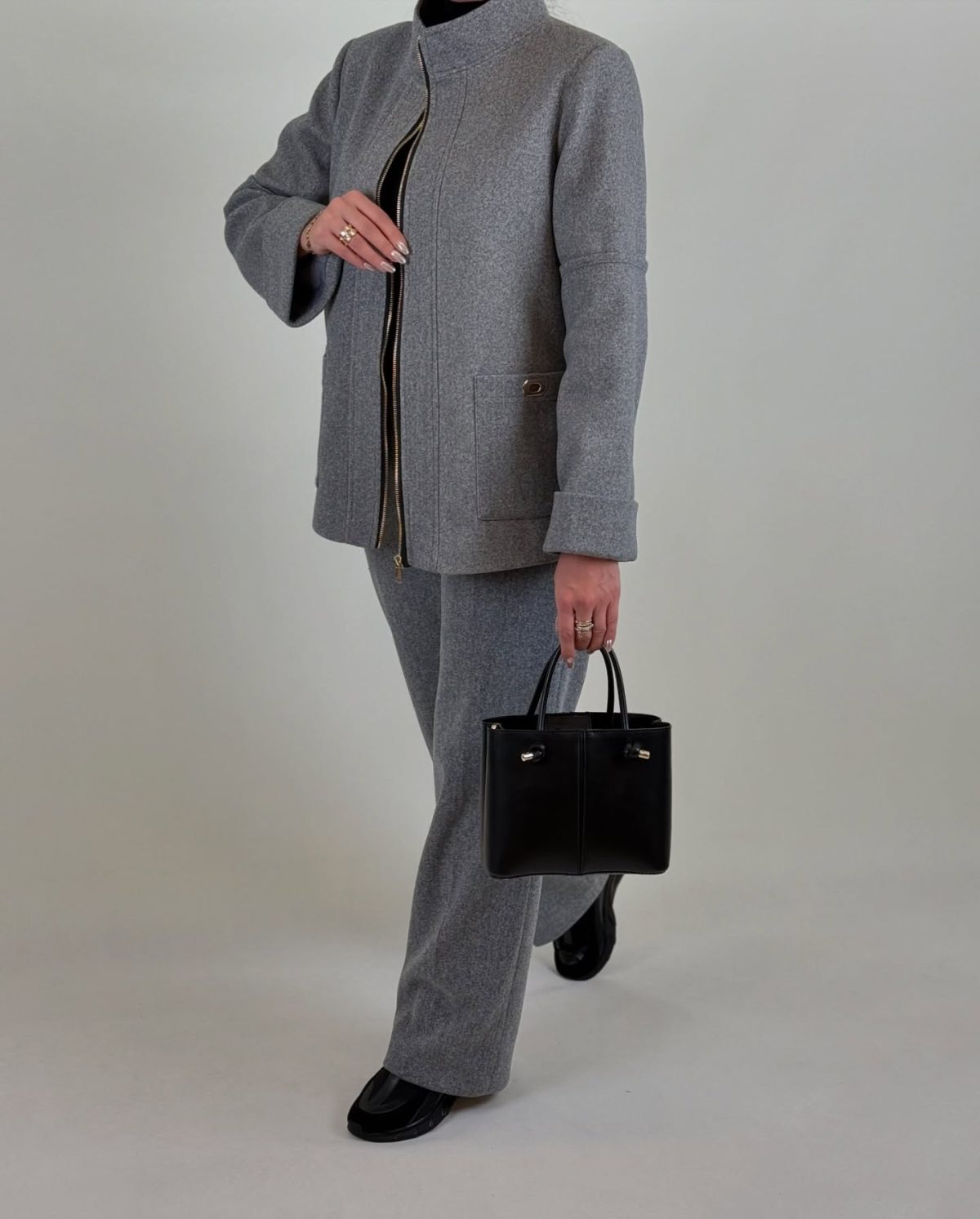 کت و شلوار زنانه بیتا - تصویر 6