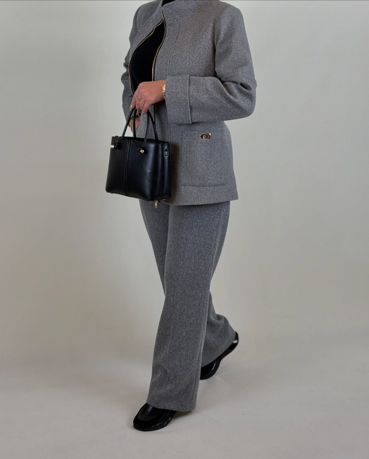 کت و شلوار زنانه بیتا - تصویر 4