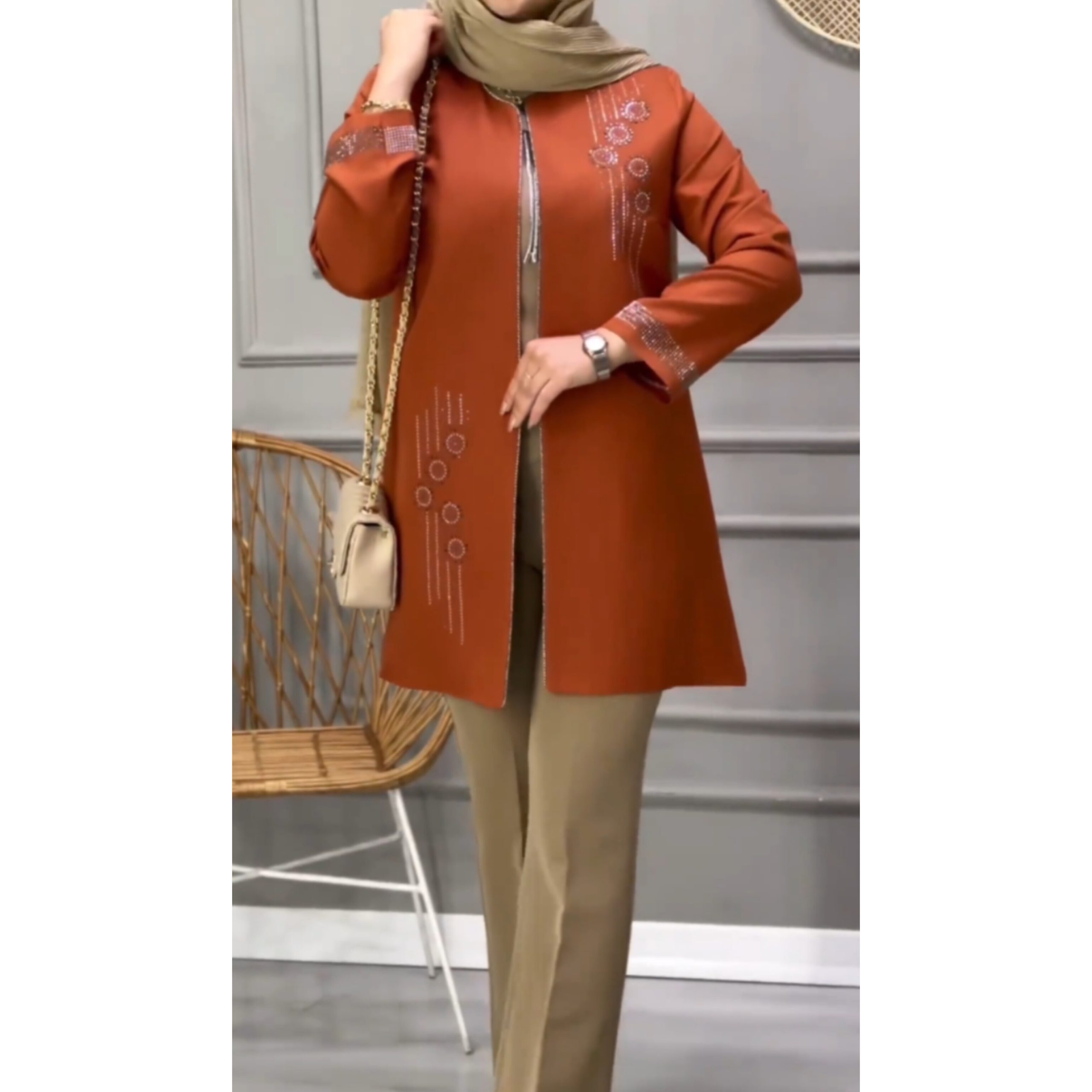 InShot_20240303_021340926-scaled-1.jpg رویال - تصویر 1