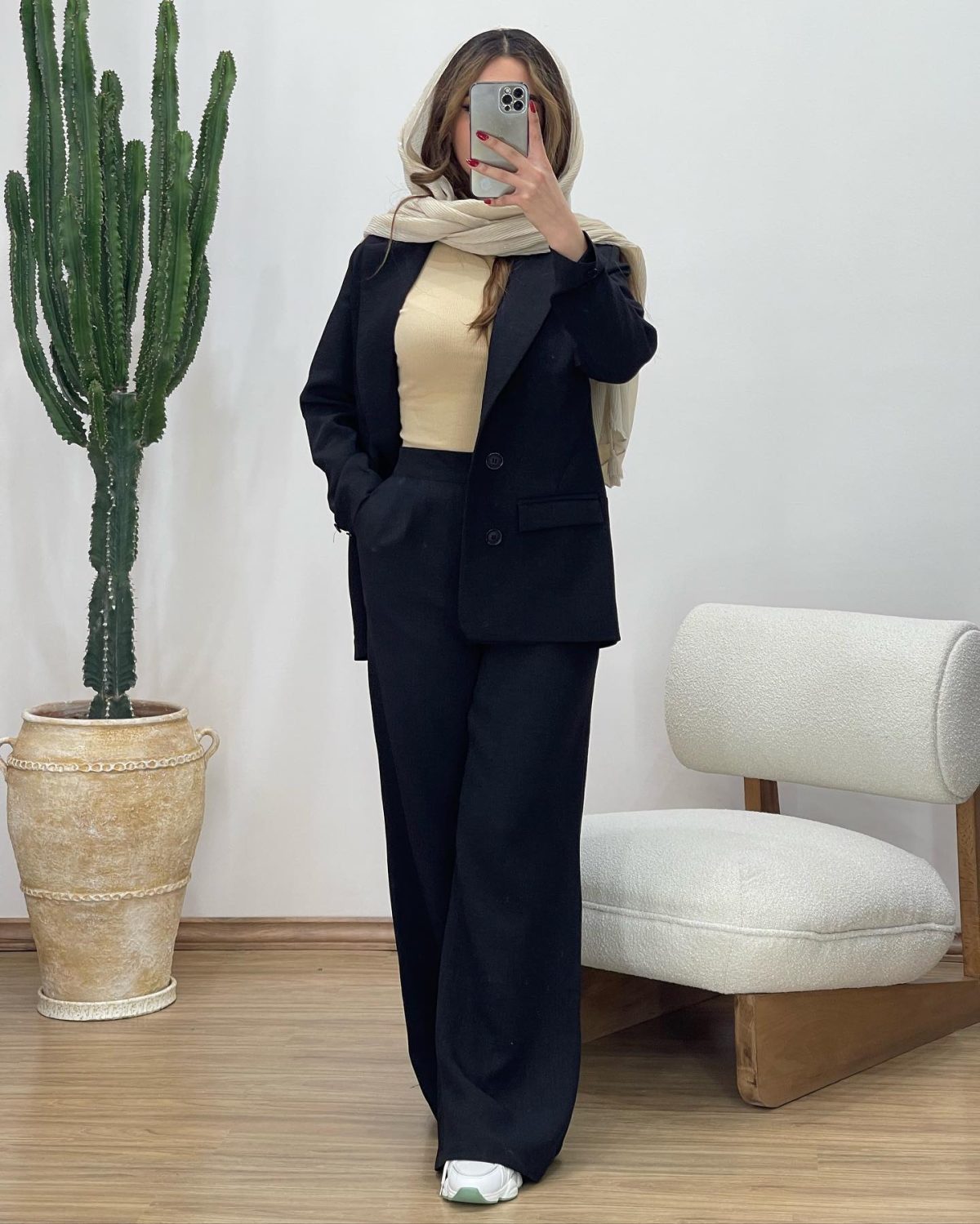 کت شلوار زنونه فروردین - تصویر 7