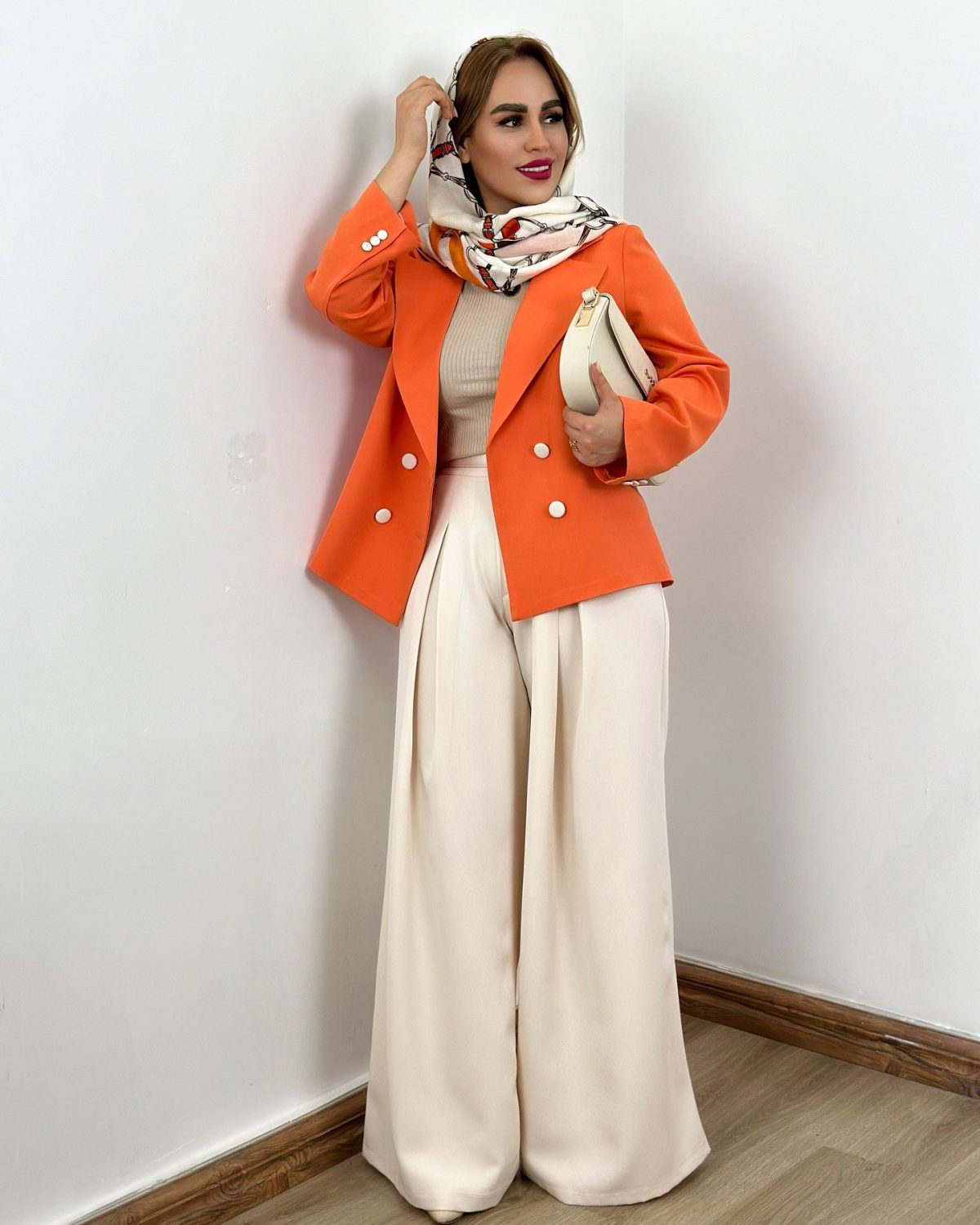 ست کت و شلوار زنانه نارنج - تصویر 2