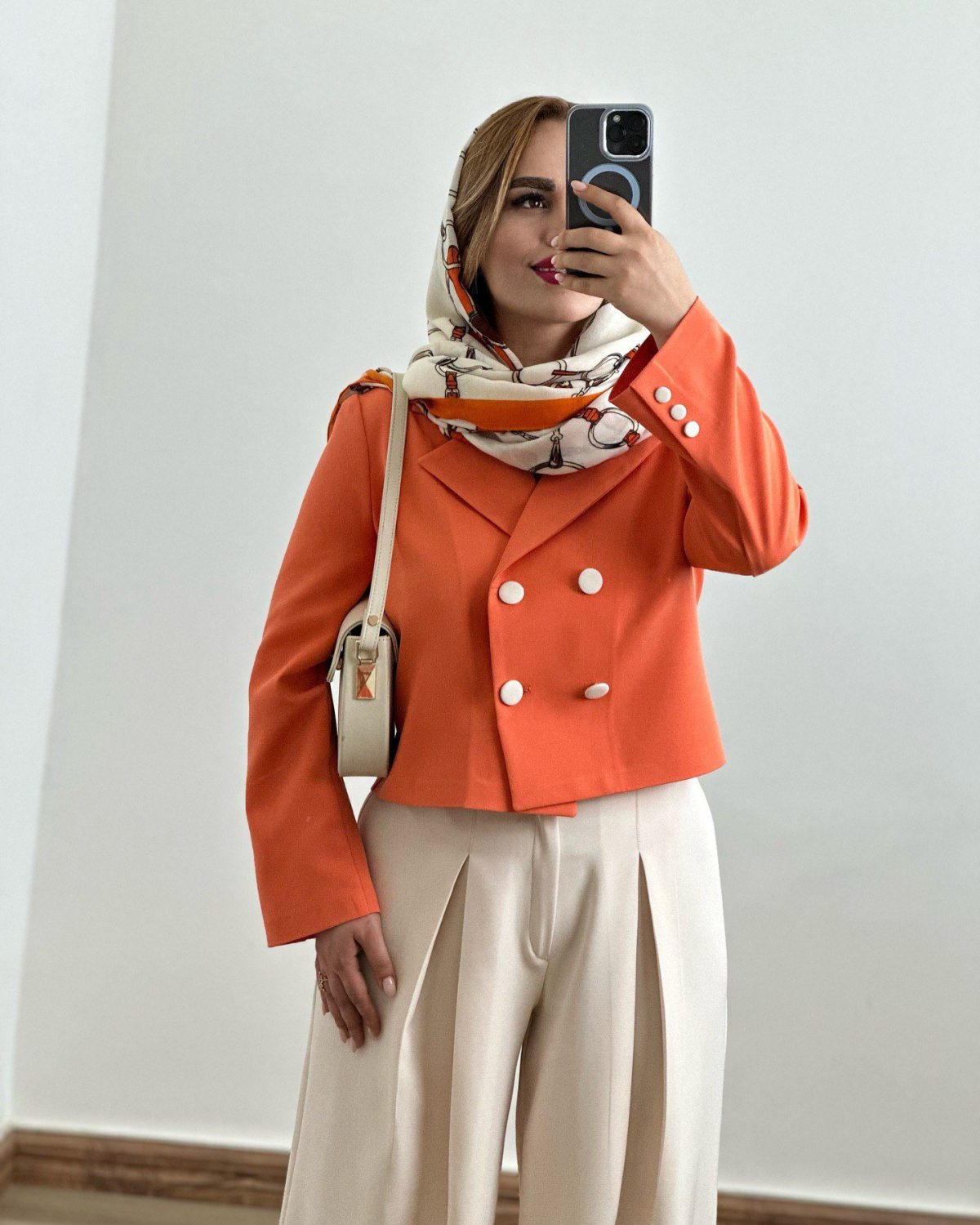 ست کت و شلوار زنانه نارنج - تصویر 3