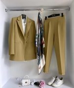 کت و شلوار زنانه چهار دکمه سمیرا - تصویر 4