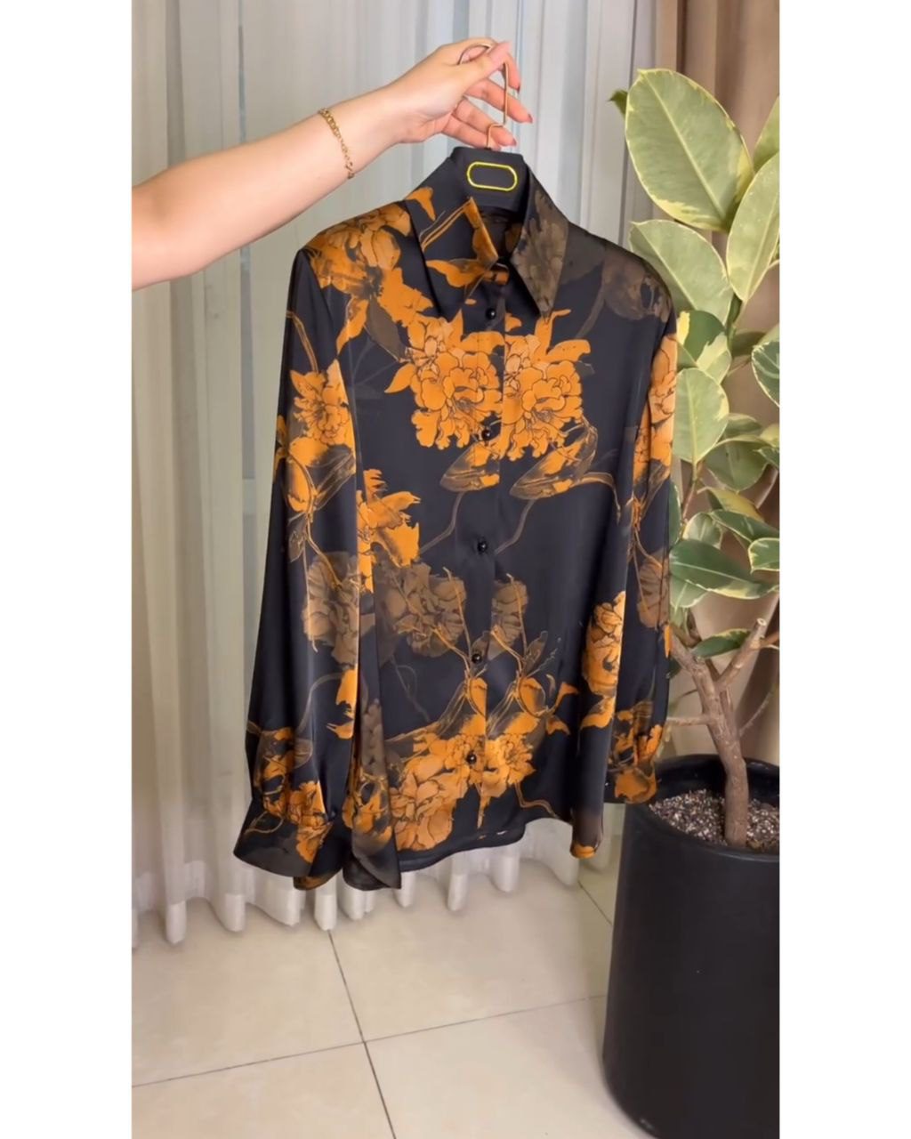 photo_2025-01-18_15-59-16.jpg شومیز مجلسی زنانه رعنا - تصویر 1