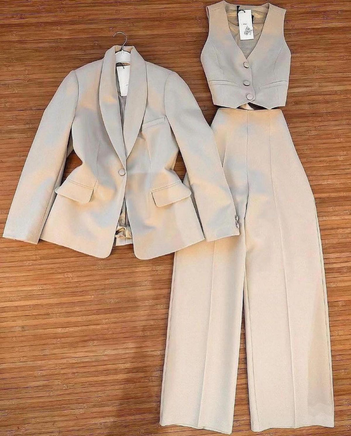 کت شلوار سه تیکه زنانه بهشت - تصویر 2