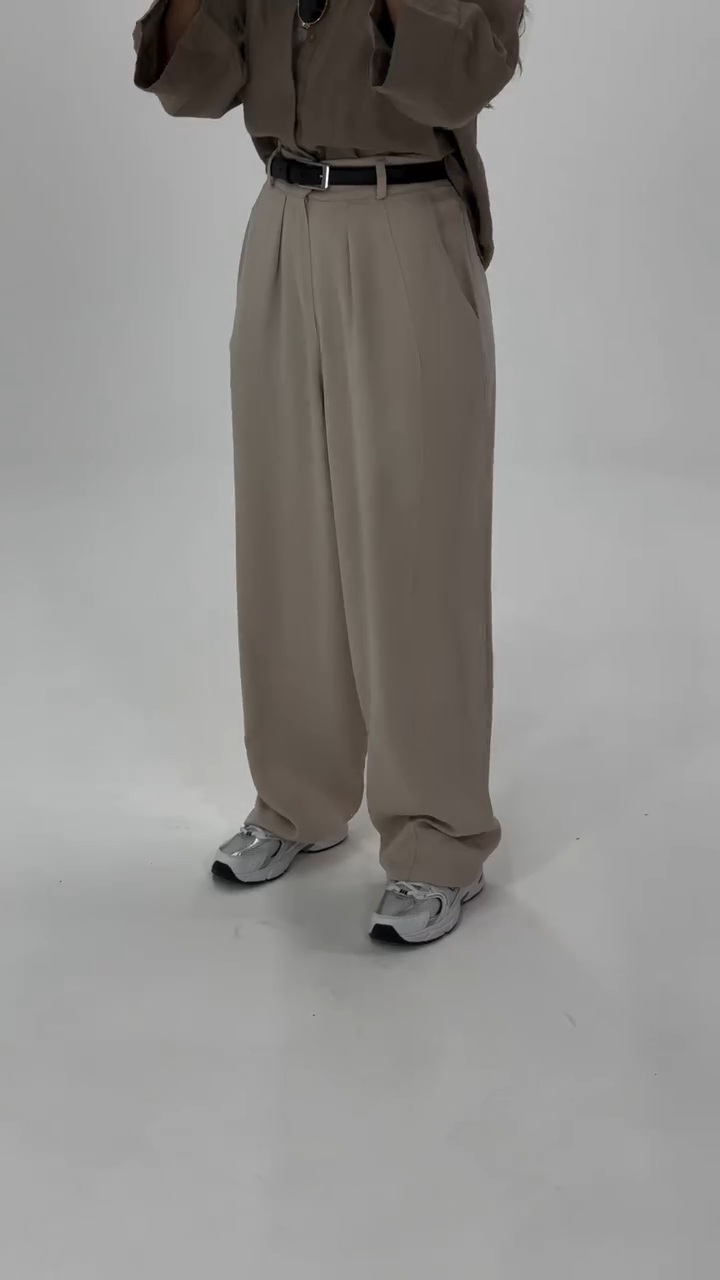 VideoCapture_20250327-212355_1 شلوار زنانه مدل پارمیس - تصویر 1