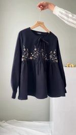 شومیز گلدوزی زنانه مدل زنبق - تصویر 6