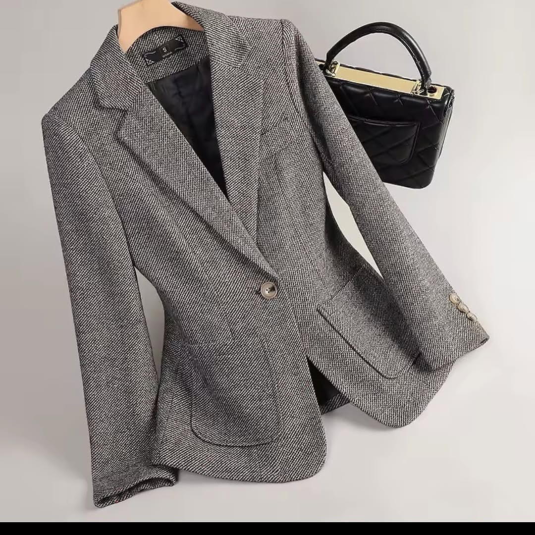 20250830_114353 پالتو زنانه مدل فرشتگان - تصویر 1