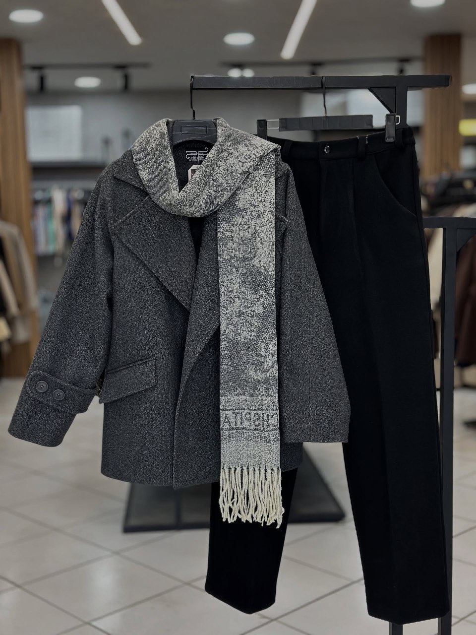 20251128_114407 پالتو شلوار زنانه مدل لاکی - تصویر 1