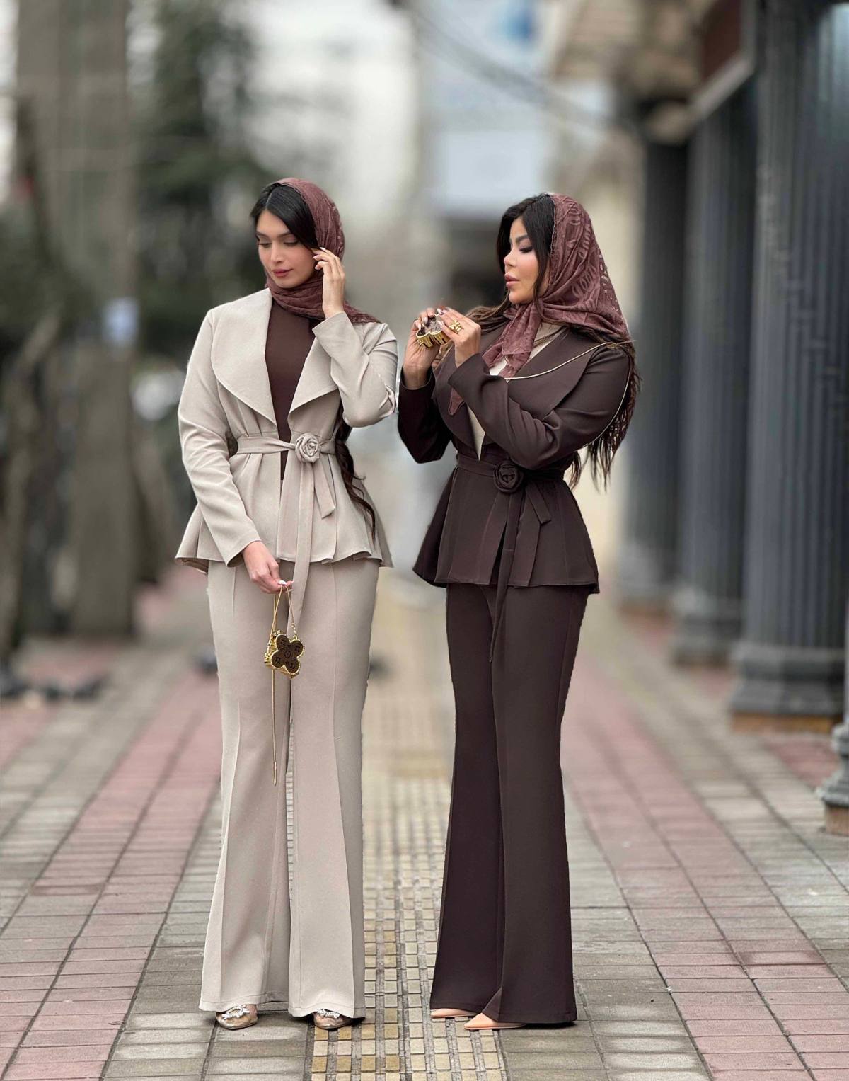 کت شلوار زنانه مدل گلبرگ - تصویر 2